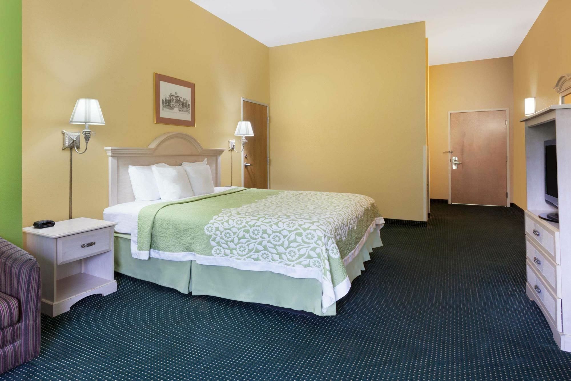 Days Inn & Suites By Wyndham Murfreesboro Exterior foto